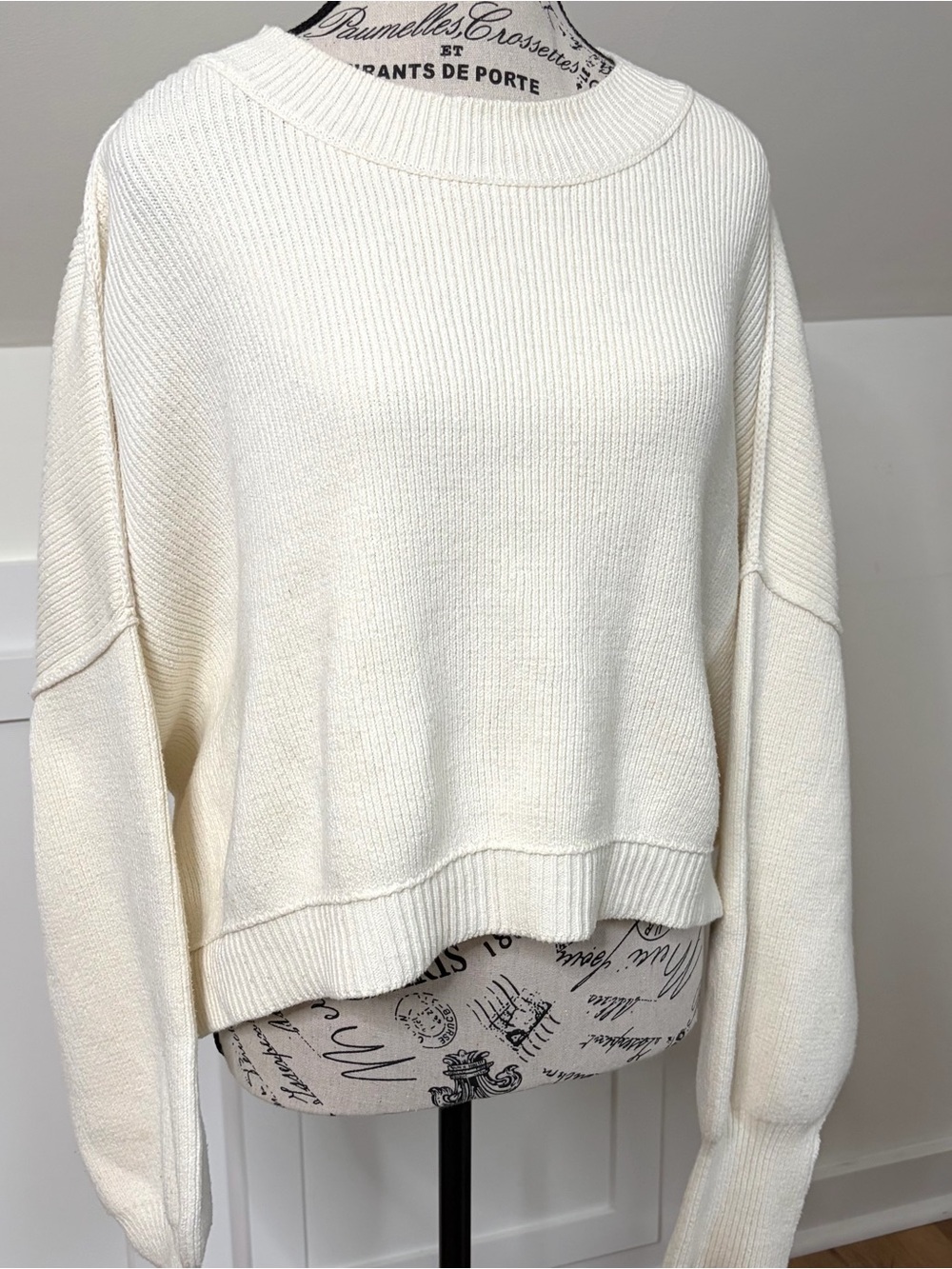 Free People Cream Ribbed Knit Cropped Sweater Boxy Size L